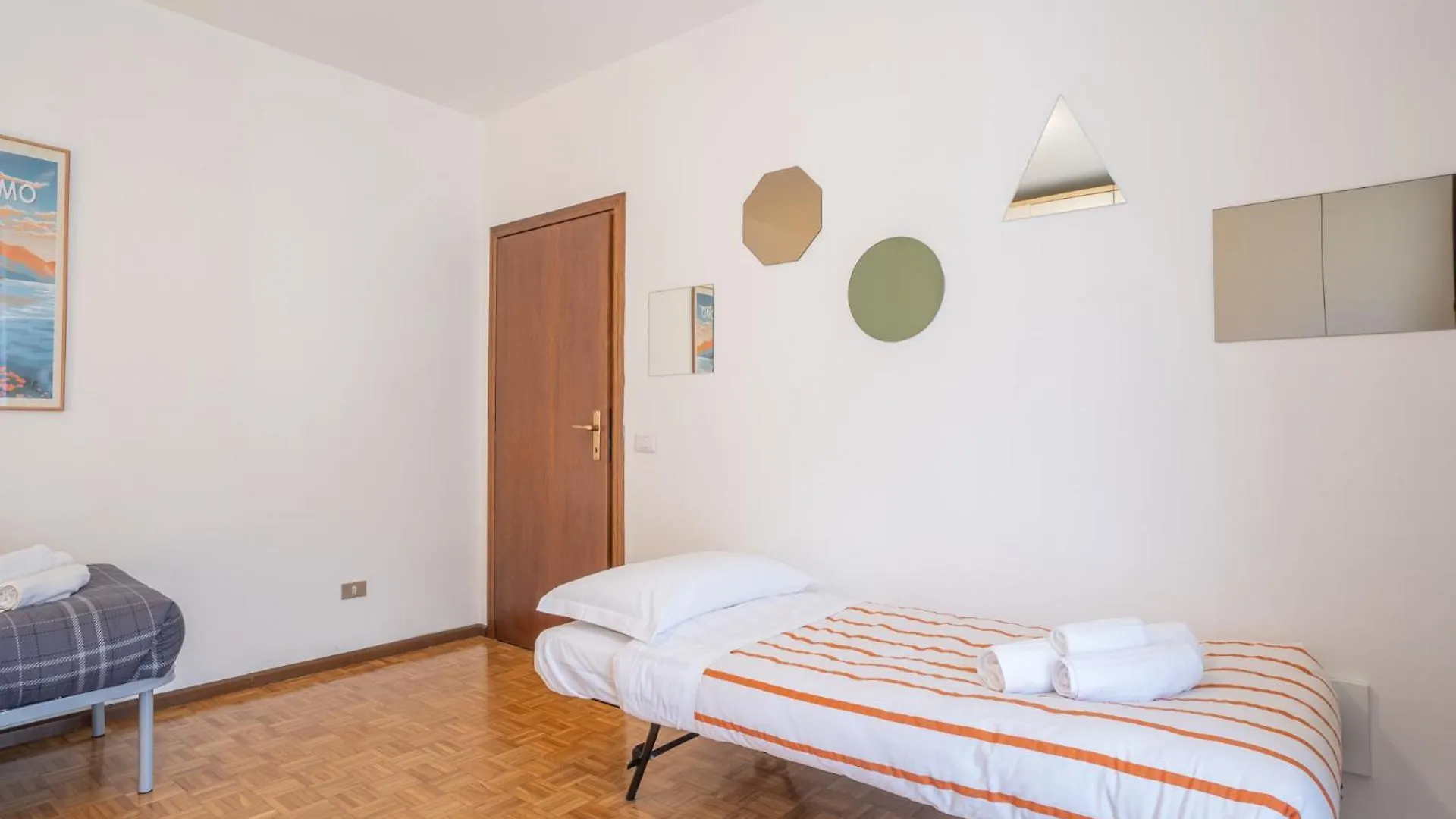 Valley Hideaway With Private Garden Near Como Lake Taceno Apartment
